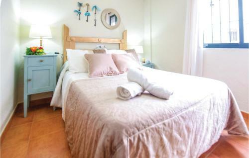 Two-bedroom Holiday Home In El Bosque