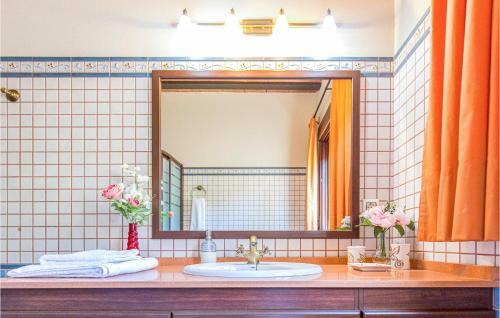 Three-bedroom Holiday Home In El Gastor