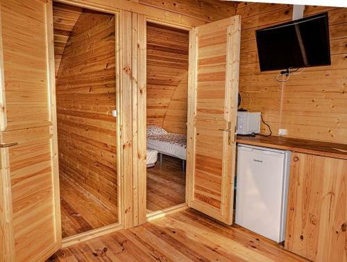 Camping Monta�a Roja