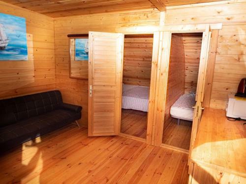 Camping Monta�a Roja