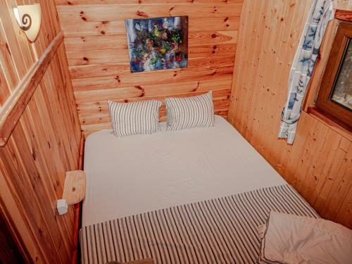 Camping Monta�a Roja