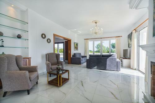 Villa Quiros 2