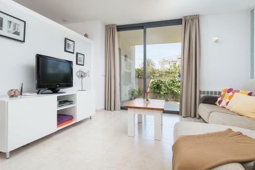 Residencial Llenaire Apartment