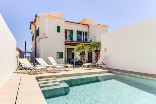 Port De Pollenca Villa Sleeps 8