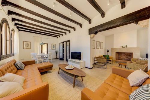 Port De Pollenca Villa Sleeps 8