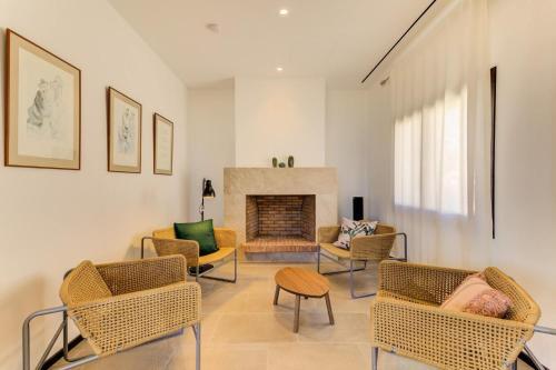 Port De Pollenca Villa Sleeps 8