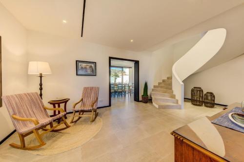 Port De Pollenca Villa Sleeps 8