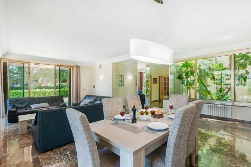 Port de Pollenca Villa Sleeps 10 With Pool Air Con And Wifi
