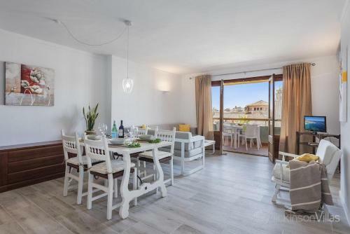 Port de Pollenca Apartment Sleeps 4 With Pool Air Con And Wifi