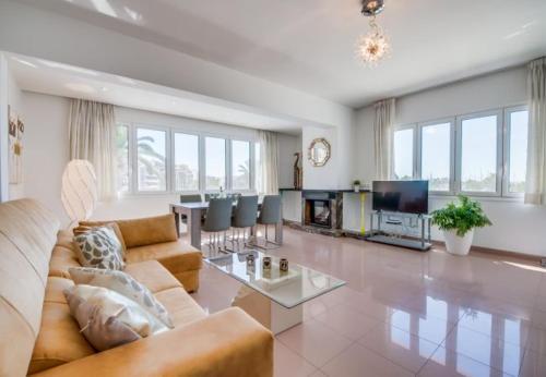 Port D'alcudia Apartment Sleeps 4 With Wifi