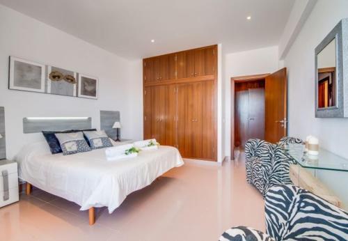 Port D'alcudia Apartment Sleeps 4 With Wifi
