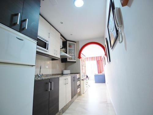 Apartamento Vistahermosa Con Piscina Comunitaria
