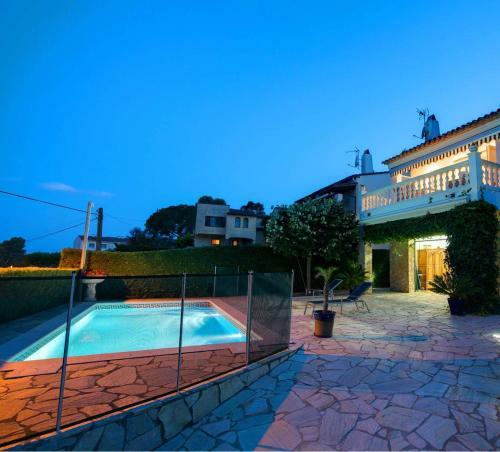 La Torre Vella Villa Sleeps 6 Pool