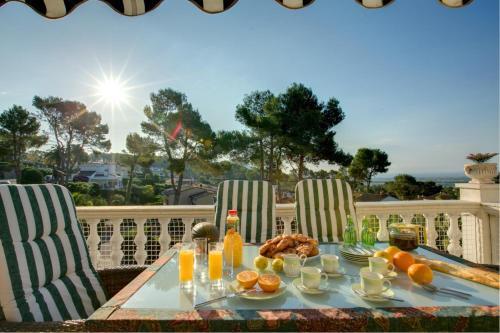 La Torre Vella Villa Sleeps 6 Pool