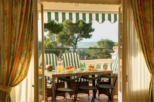 La Torre Vella Villa Sleeps 6 Pool