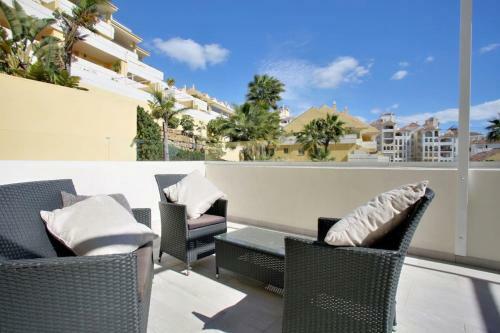 Bright & Spacious Apartment (Pa 7-6)