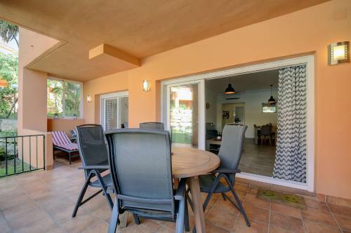 Modern Garden Apartment Estepona (Lf-4b1)