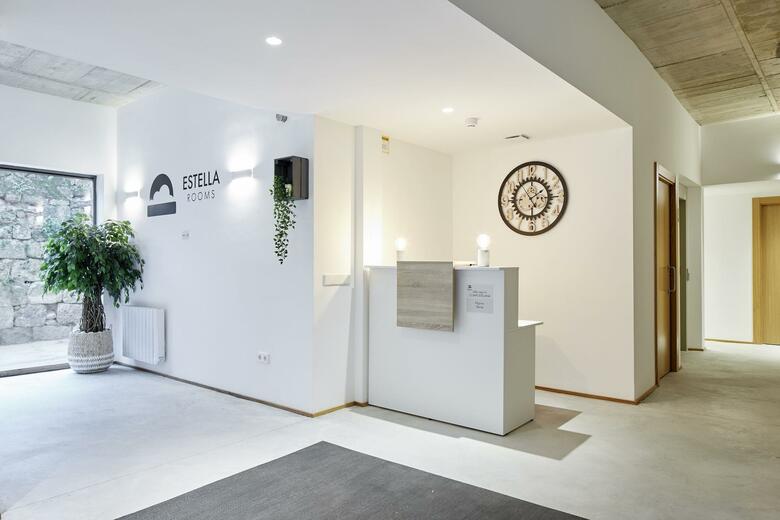 Hostal Estella Rooms - Autocheckin
