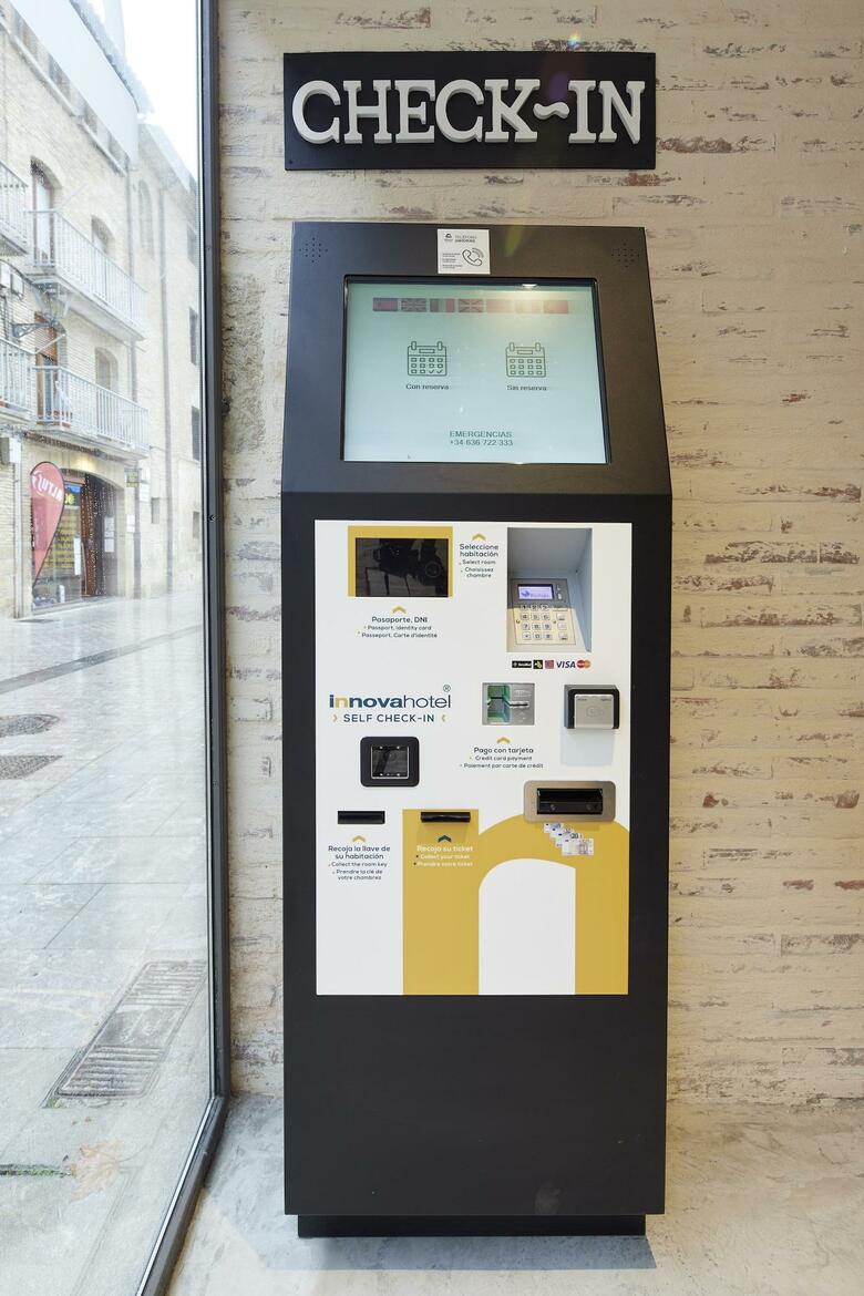 Hostal Estella Rooms - Autocheckin