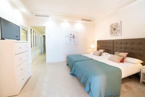 Apartamento 3 Dormitorios En Granados Del Mar