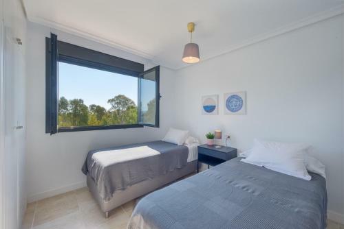 Sunset Golf Apartment