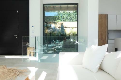 Villa Vacation House With 12 Months Of Summer
