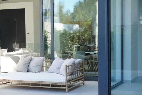 Villa Vacation House With 12 Months Of Summer
