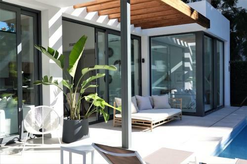 Villa Vacation House With 12 Months Of Summer