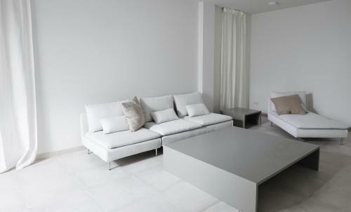 Villa Vacation House With 12 Months Of Summer