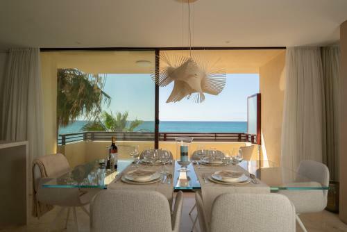 Front Line Beach Apartment Costa Del Sol