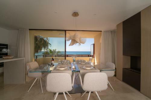 Front Line Beach Apartment Costa Del Sol