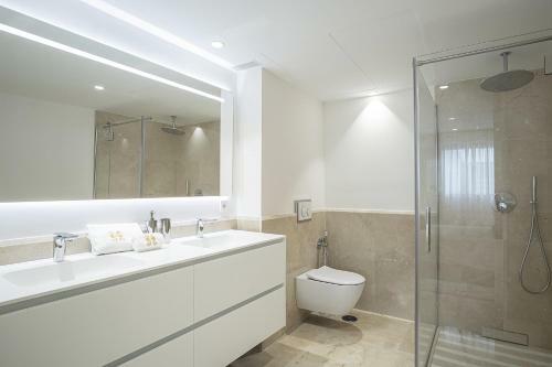 Front Line Beach Apartment Costa Del Sol