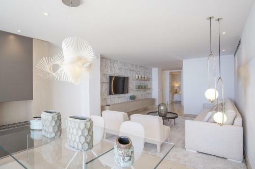 Front Line Beach Apartment Costa Del Sol