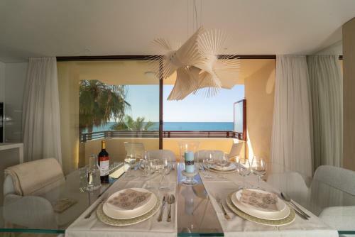Front Line Beach Apartment Costa Del Sol