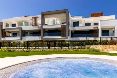Luxury And Modern Apartment With Zen Ambience