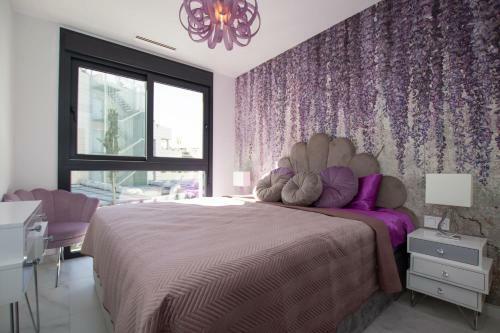 Luxury And Modern Apartment With Zen Ambience
