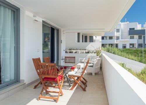 2313-amazing New Luxury Apartment With Three Bedrooms
