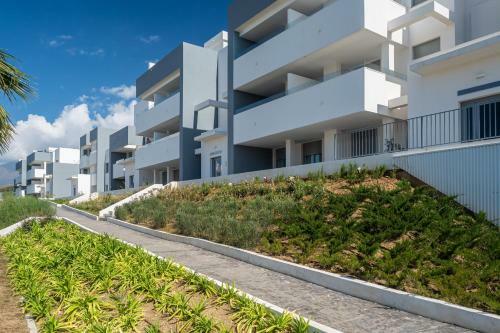 2313-amazing New Luxury Apartment With Three Bedrooms