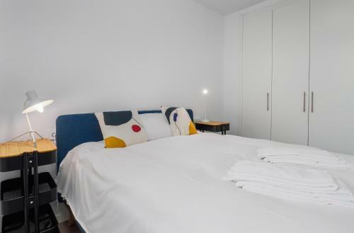 2313-amazing New Luxury Apartment With Three Bedrooms