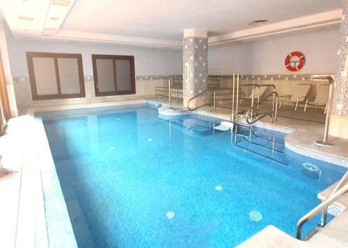Luxurious Two Bedroom Apartment In Mar Azul, Estepona