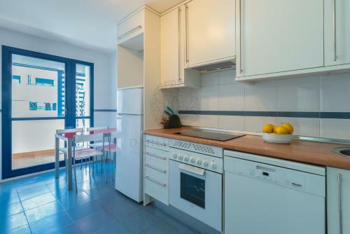 Vista Africa Beach Apartment By Dahlia Group