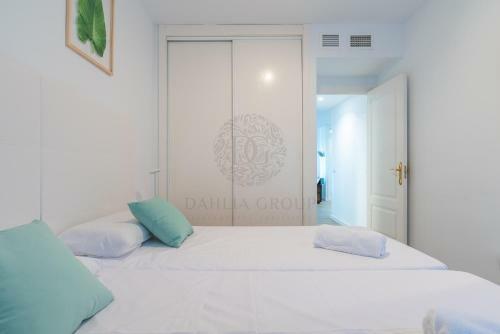 El Faro Beach Apartment By Dahlia Group