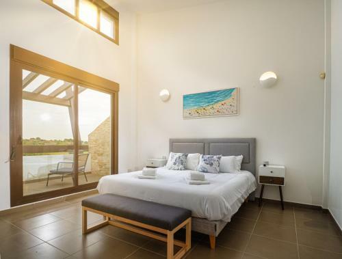 2301 - Luxury Villa With Private Pool
