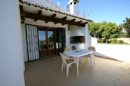 Fanadix Villa Sleeps 10 With Pool Air Con And Wifi