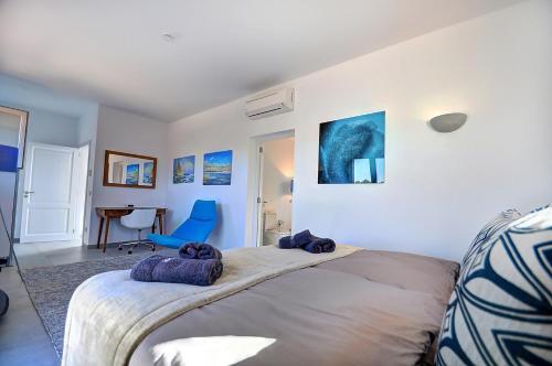 Luxury 6 Bedroom Peaceful Oasis, Mallorca Villa 1001
