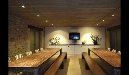 Fontcoberta Villa Sleeps 22 With Pool And Air Con
