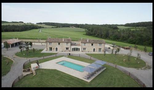 Fontcoberta Villa Sleeps 22 With Pool And Air Con