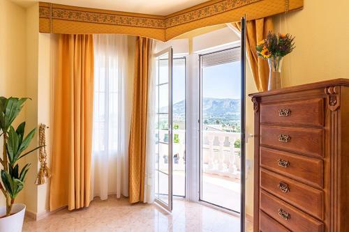 Foyes Blanques Holiday Home Sleeps 9 With Pool And Wifi