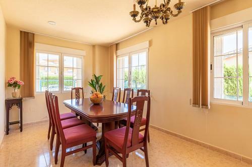 Foyes Blanques Holiday Home Sleeps 9 With Pool And Wifi