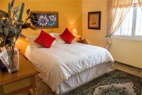 Fuengirola Villa Sleeps 14 With Pool Air Con And Wifi